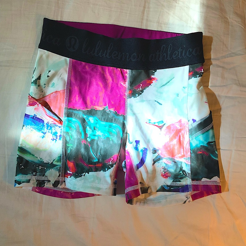 Size 2 lululemon shorts